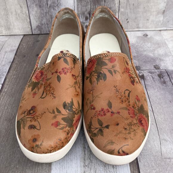 Dansko Shoes Sz 37 Slip On Sneakers Tan Leather Floral Printed Casual Boho - Picture 11 of 12